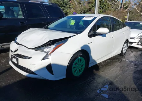 2018 Toyota Prius Two из США, поврежденный, VIN JTDKBRFU9J3059663